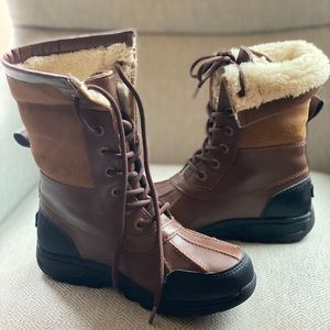 UGG Kids Butte II Boot - Size 2